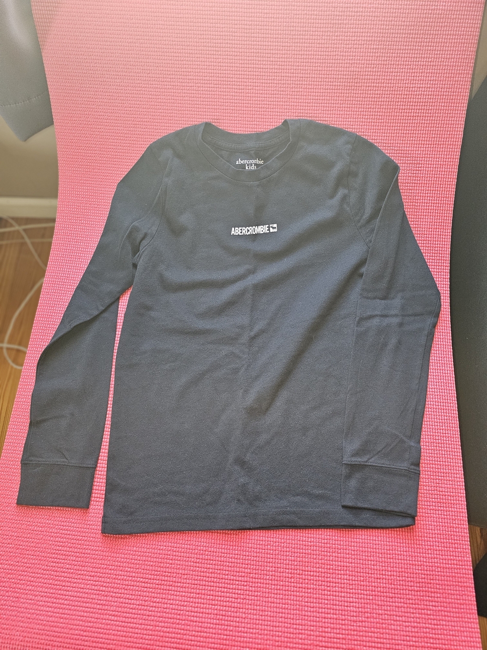 Abercrombie Kids Boys Black Long Sleeve Logo T-Shirt Size 11/12